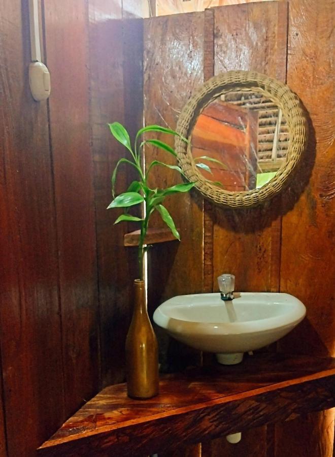 Casa Kukama Lodge Икитос Екстериор снимка