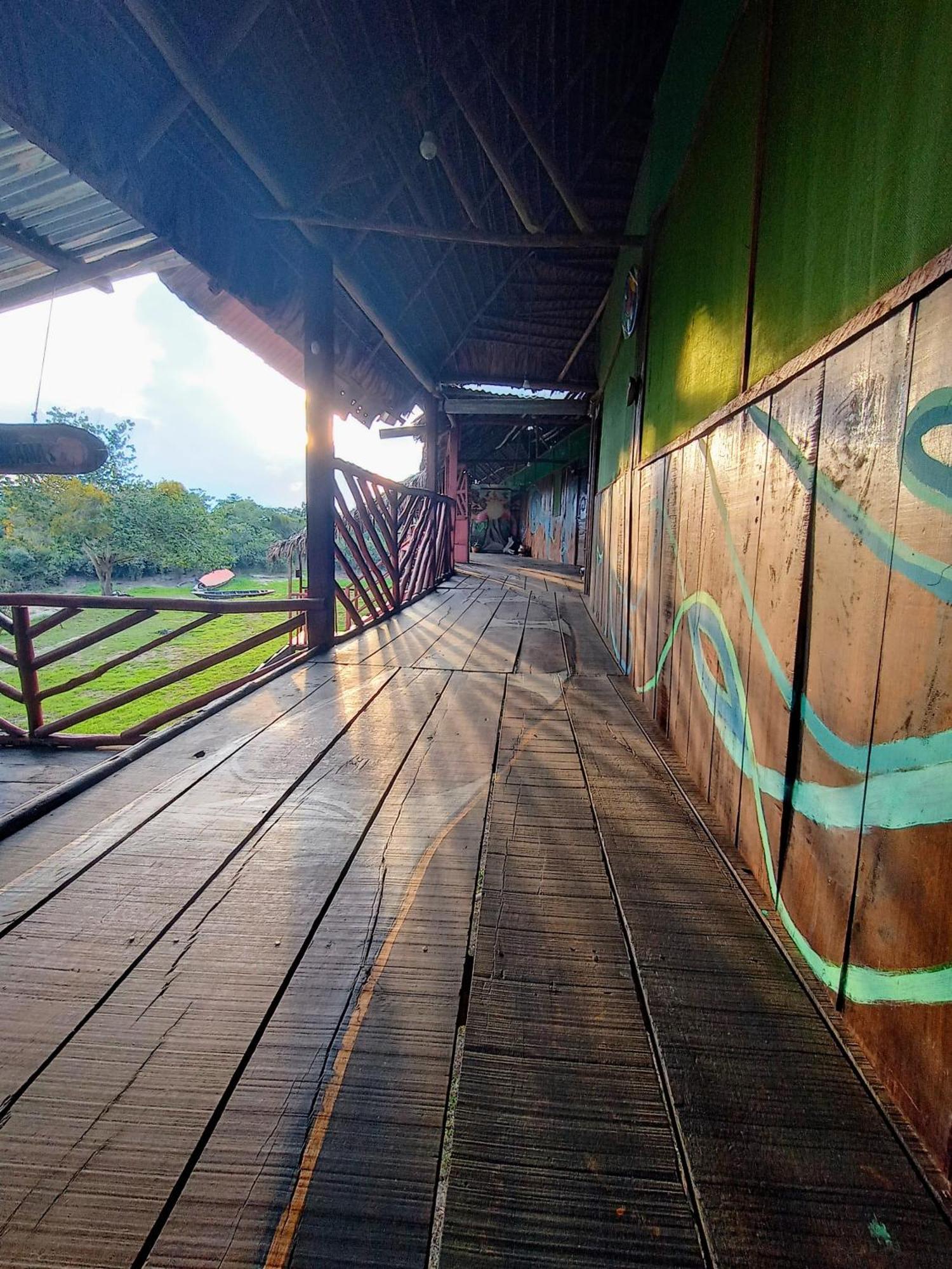 Casa Kukama Lodge Икитос Екстериор снимка