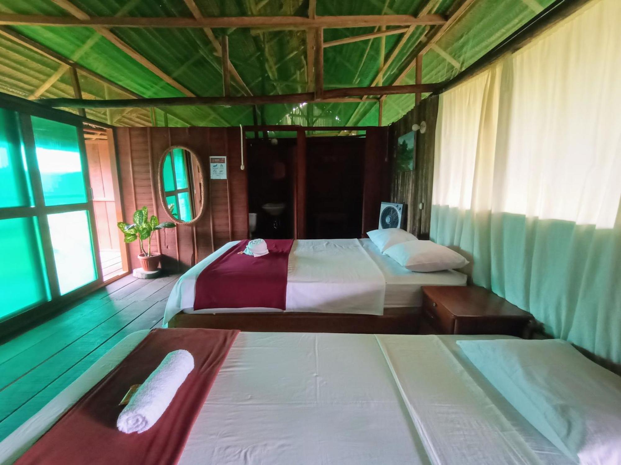 Casa Kukama Lodge Икитос Екстериор снимка